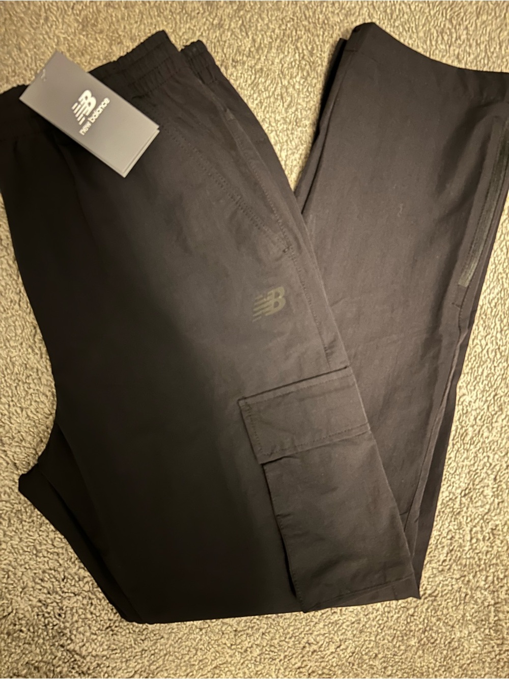 New Balance Men’s Black Cargo Athletic Pants Medium New With Tags!!